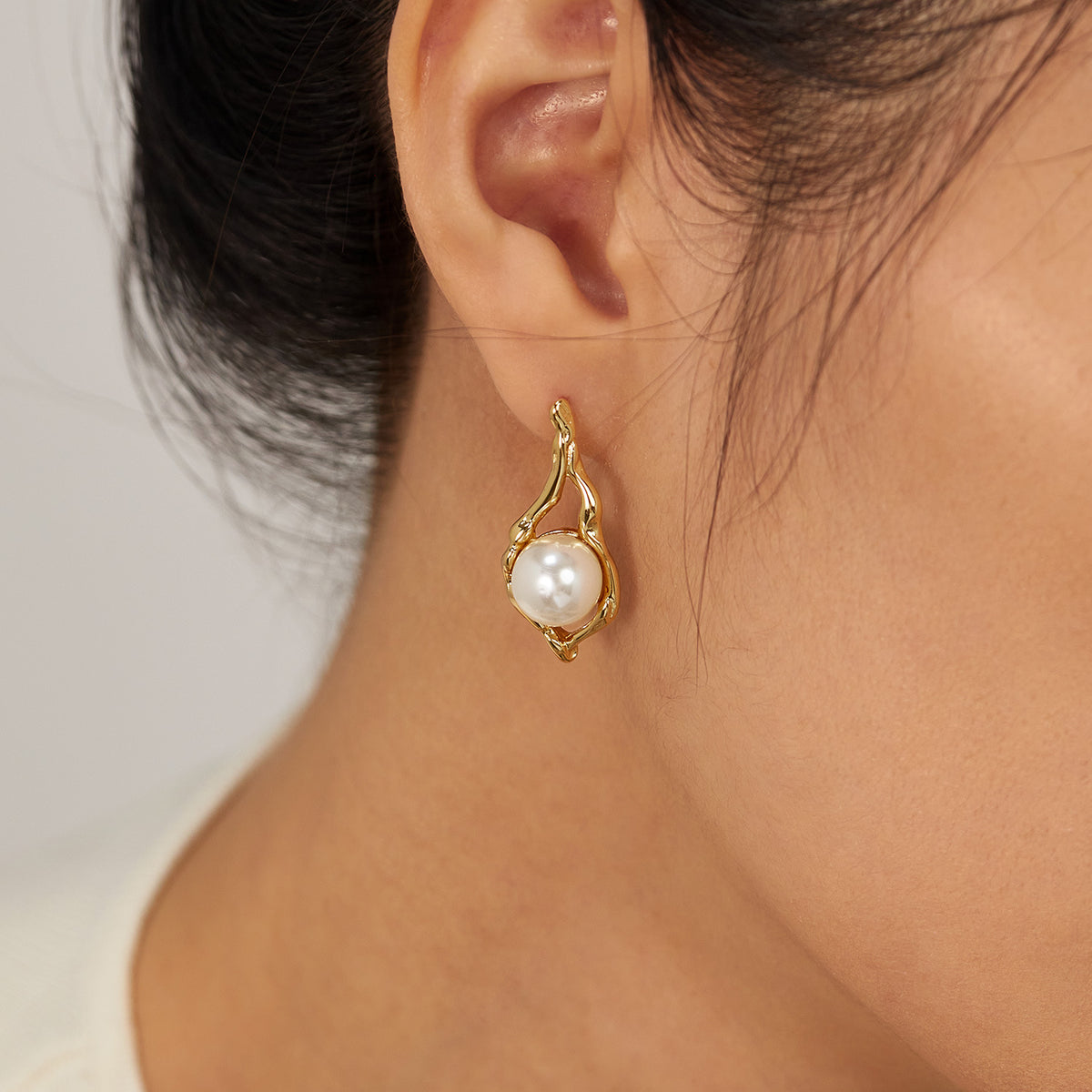Uma Geometric Pearl Earrings — view 5