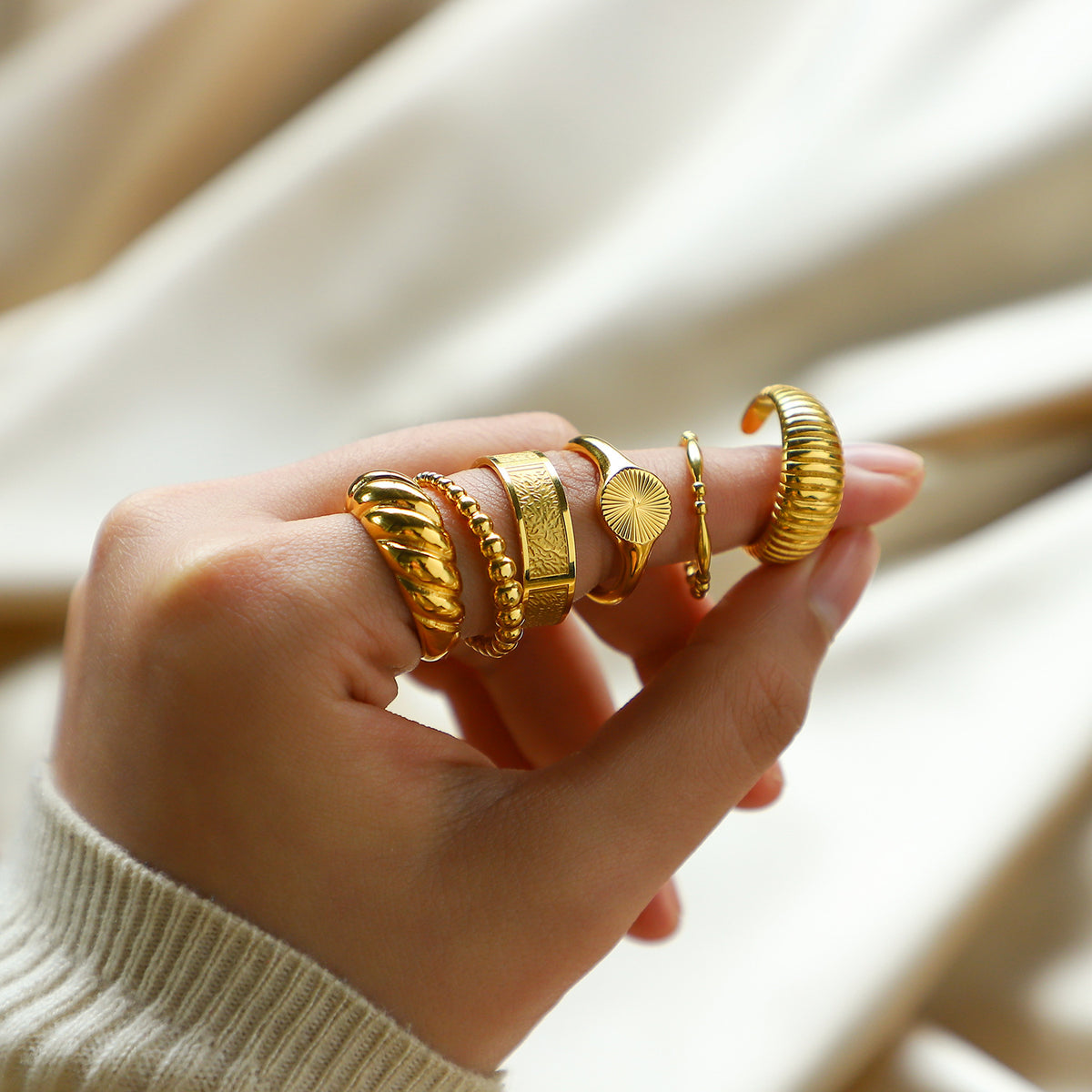 Sirio Stacking Ring — view 11