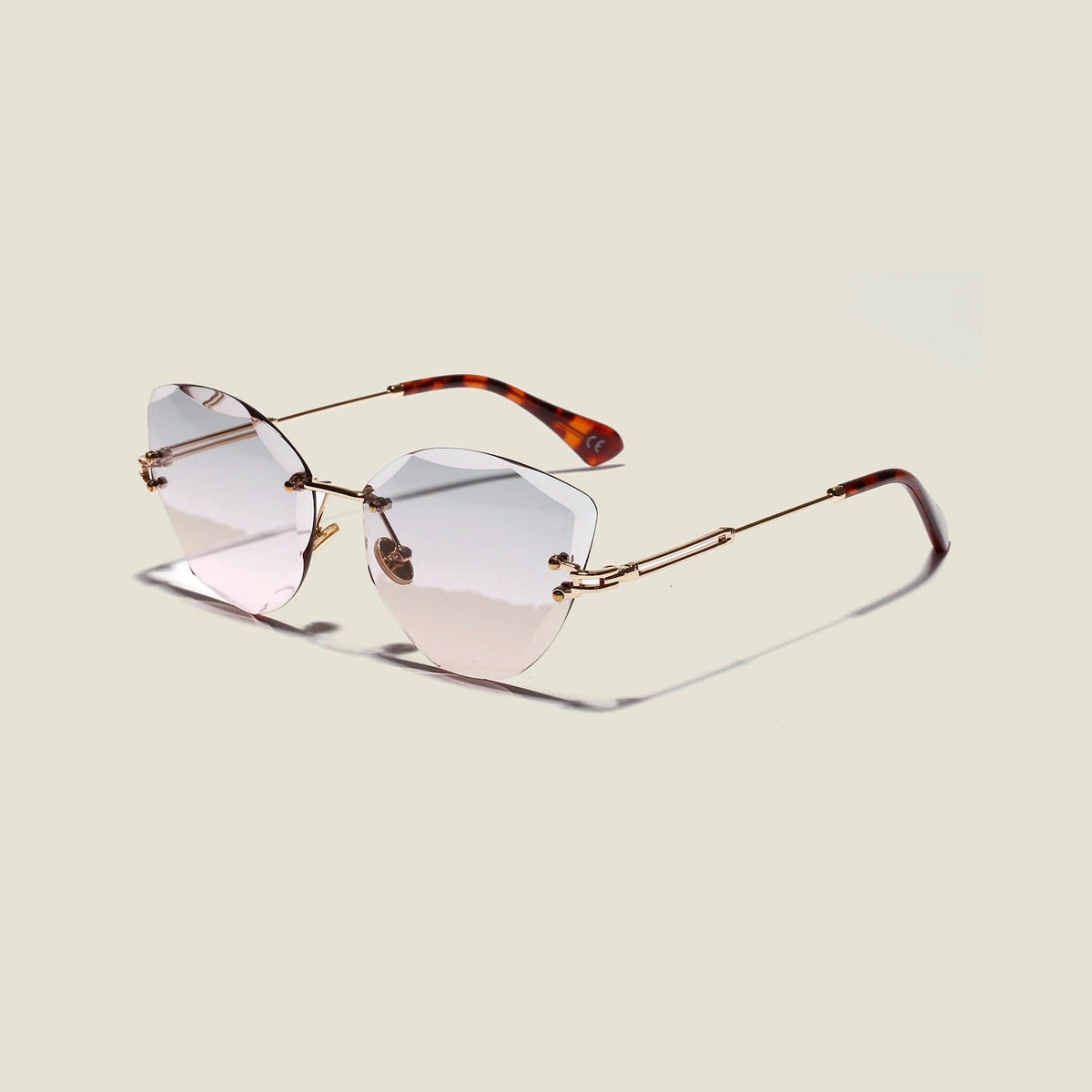 Facettierte Cat-Eye-Sonnenbrille Faye — Ansicht 3