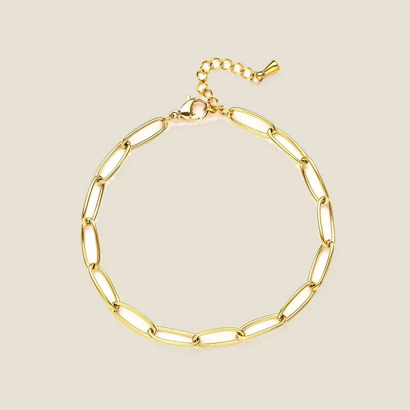 Elsa Oval Link Bracelet — view 4